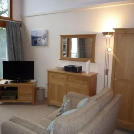 Casa vacanze Bridge 22, Within Walking Distance Of Town Centre, Strictly No Pets