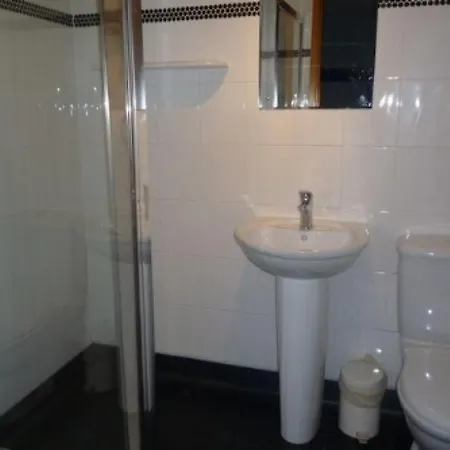 Bridge 22, Within Walking Distance Of Town Centre, Strictly No Pets Casa vacanze *