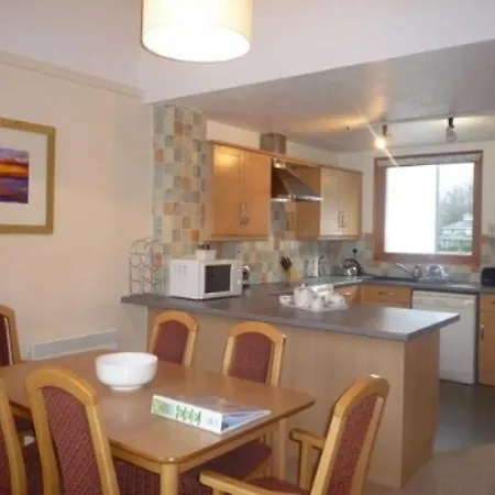 Tatil Evi Bridge 22, Within Walking Distance Of Town Centre, Strictly No Pets